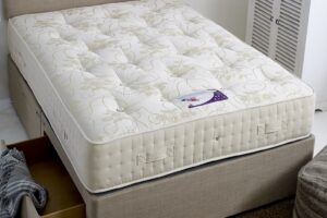2000 Pocket Sprung Hand Tufted Mattress